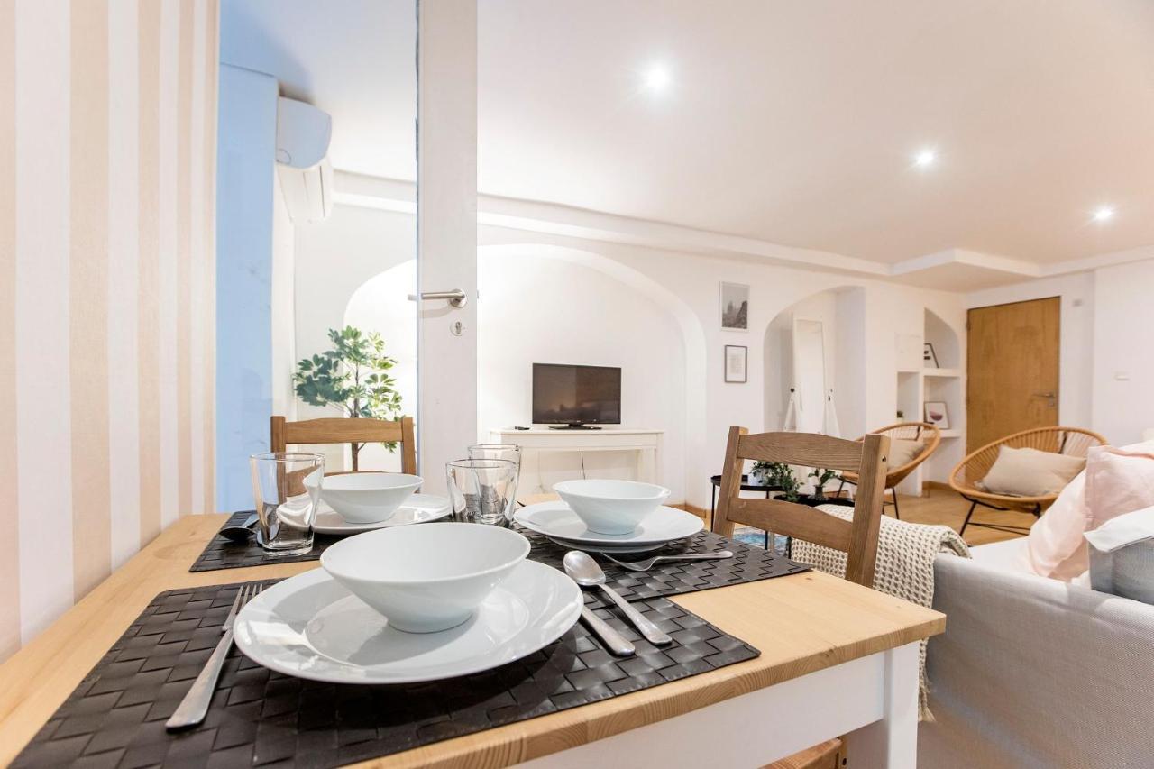 Almada Hideaway W/ Ac & Private Pool By Lovelystay Порто Екстериор снимка